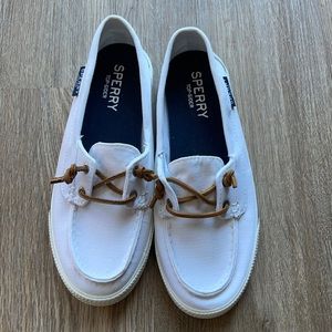 Sherry’s white like new women’s size 7.5